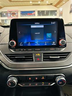 نيسان ألتيما